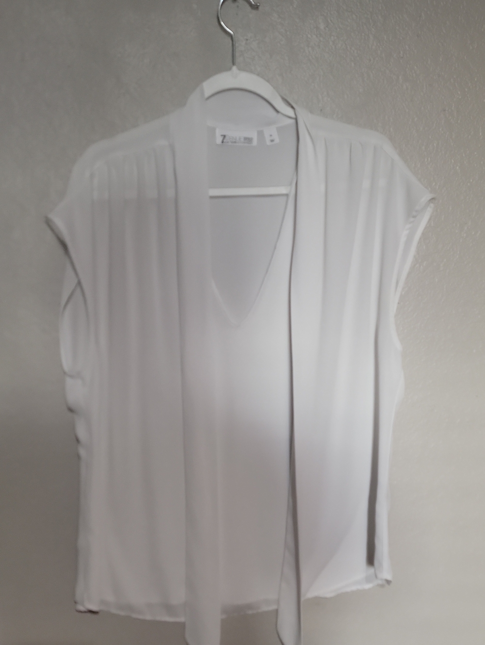 New York & Company White V-Neck Tie-Front Blouse